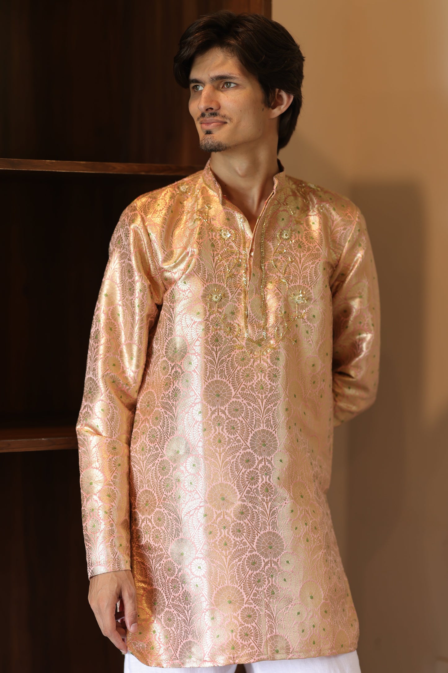 Banarsi Baithak Short Pink Kurta