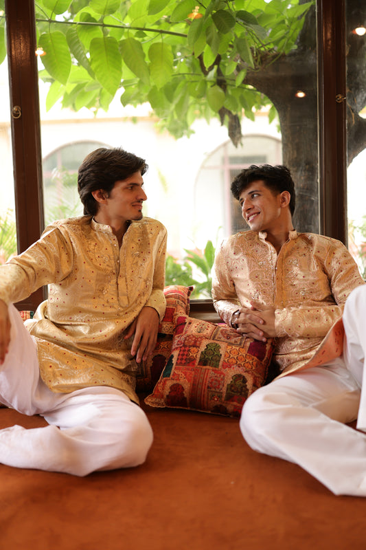 Banarsi Baithak Short Ivory Kurta