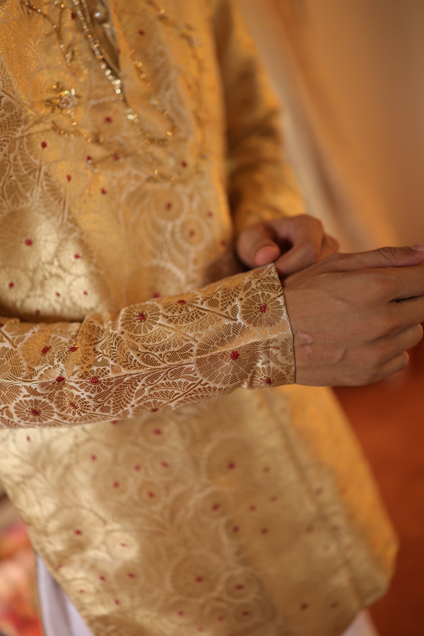 Banarsi Baithak Short Ivory Kurta