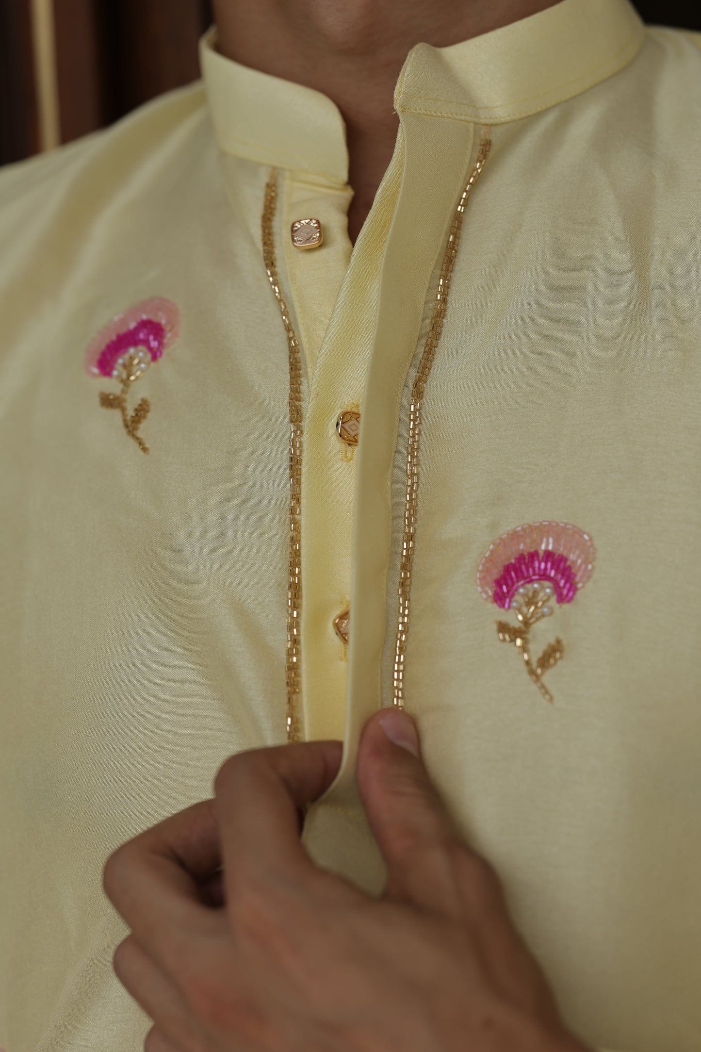 Butter Gulab Booti Kurta